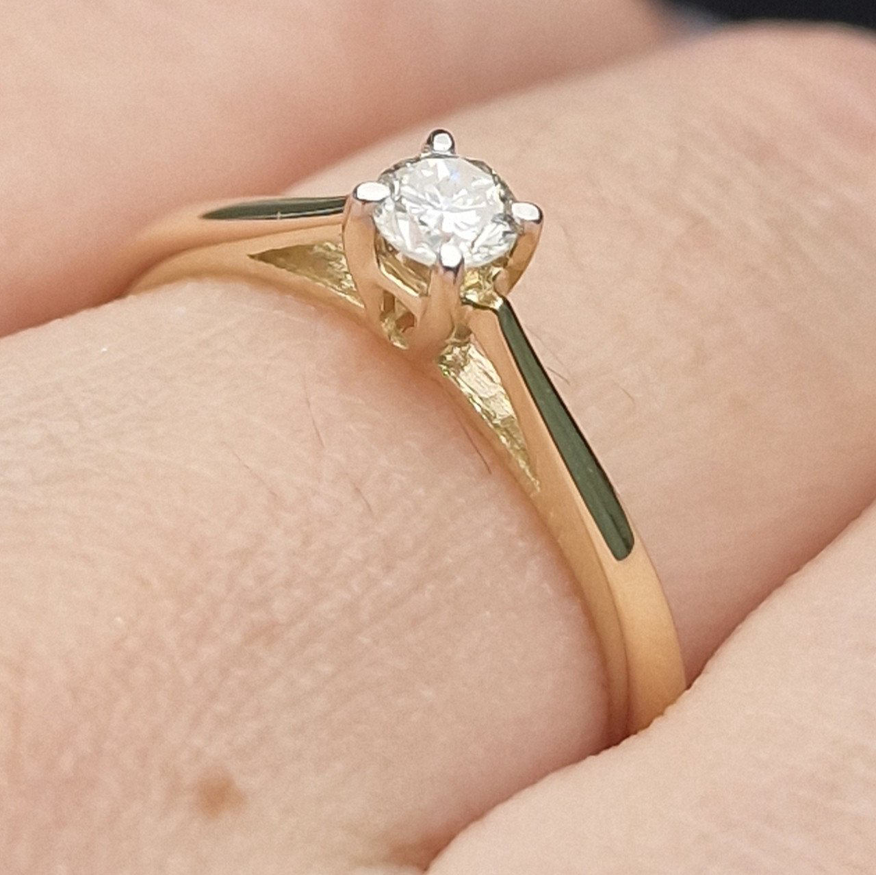 Кольцо Deimantas 104622645 17р 1,8гр 0,185ct. купить,NaN