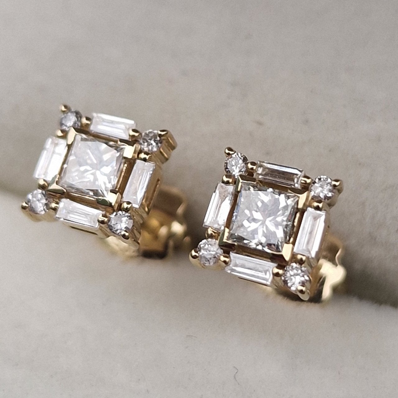 Серьги Deimantas 105021612 2,02гр 0,70ct. купить,NaN