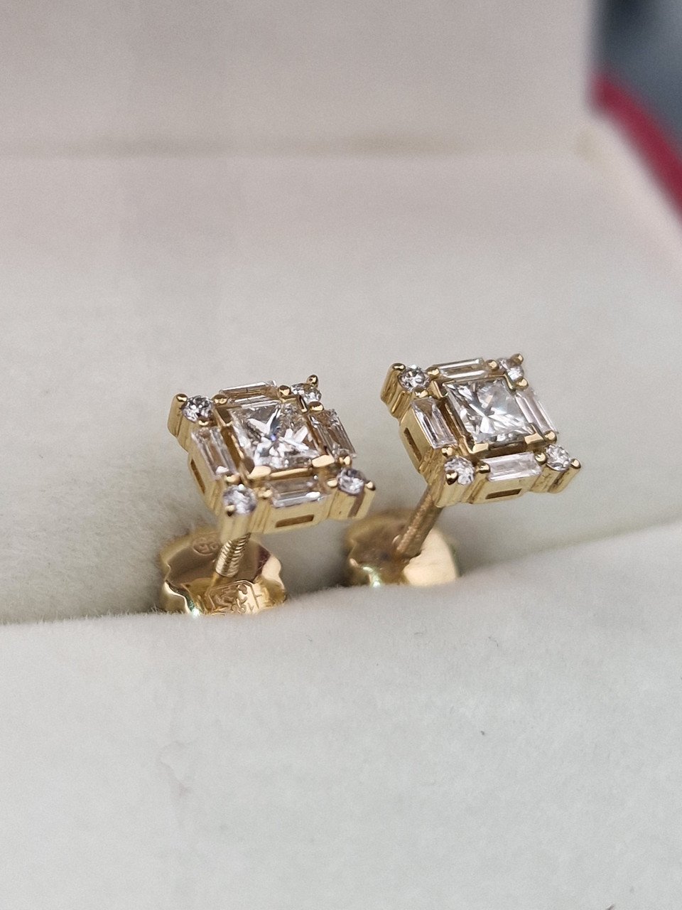 Серьги Deimantas 105021612 2,02гр 0,70ct. купить,NaN