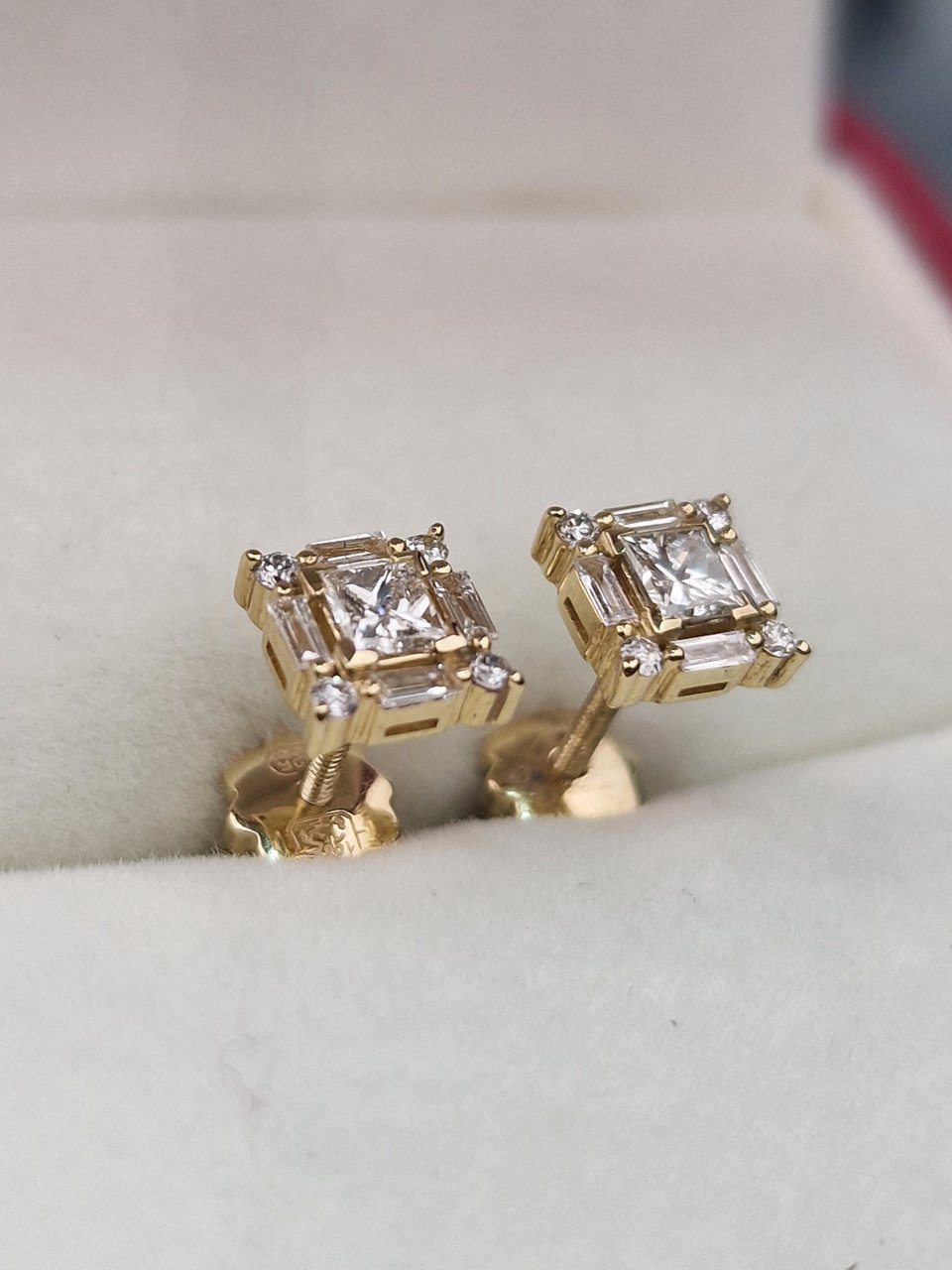 Серьги Deimantas 105021612 2,02гр 0,70ct. купить,NaN