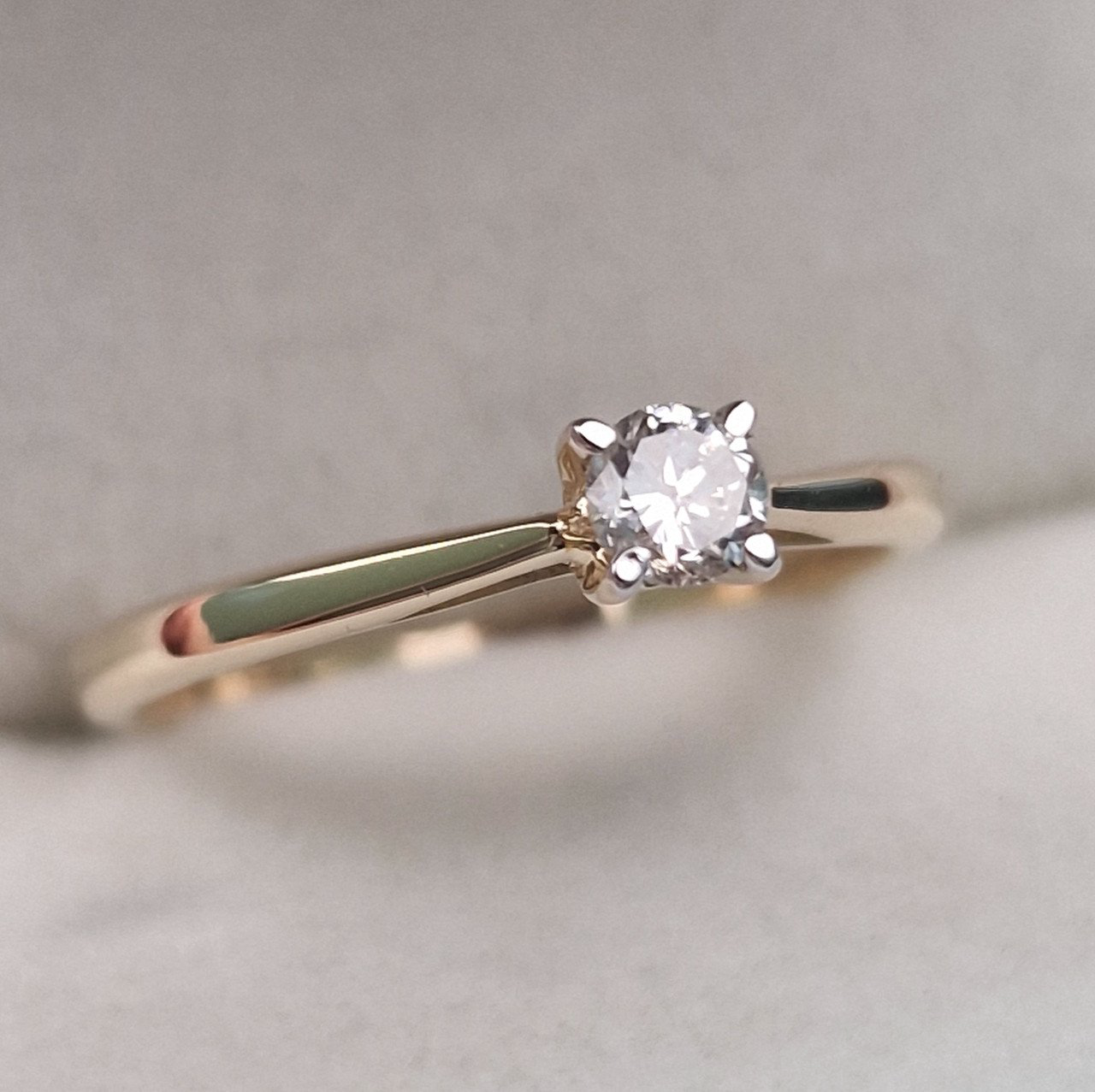 Кольцо Deimantas 104622645 17р 1,8гр 0,185ct. купить,NaN