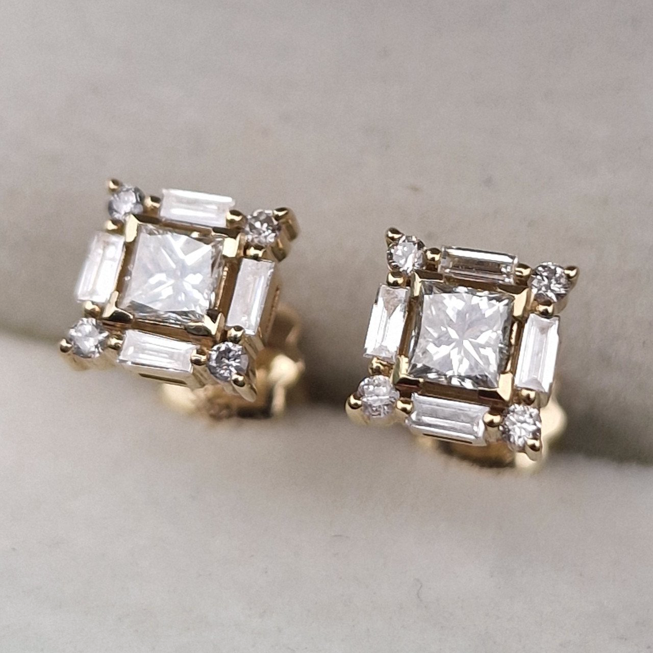 Серьги Deimantas 105021612 2,02гр 0,70ct. купить,NaN