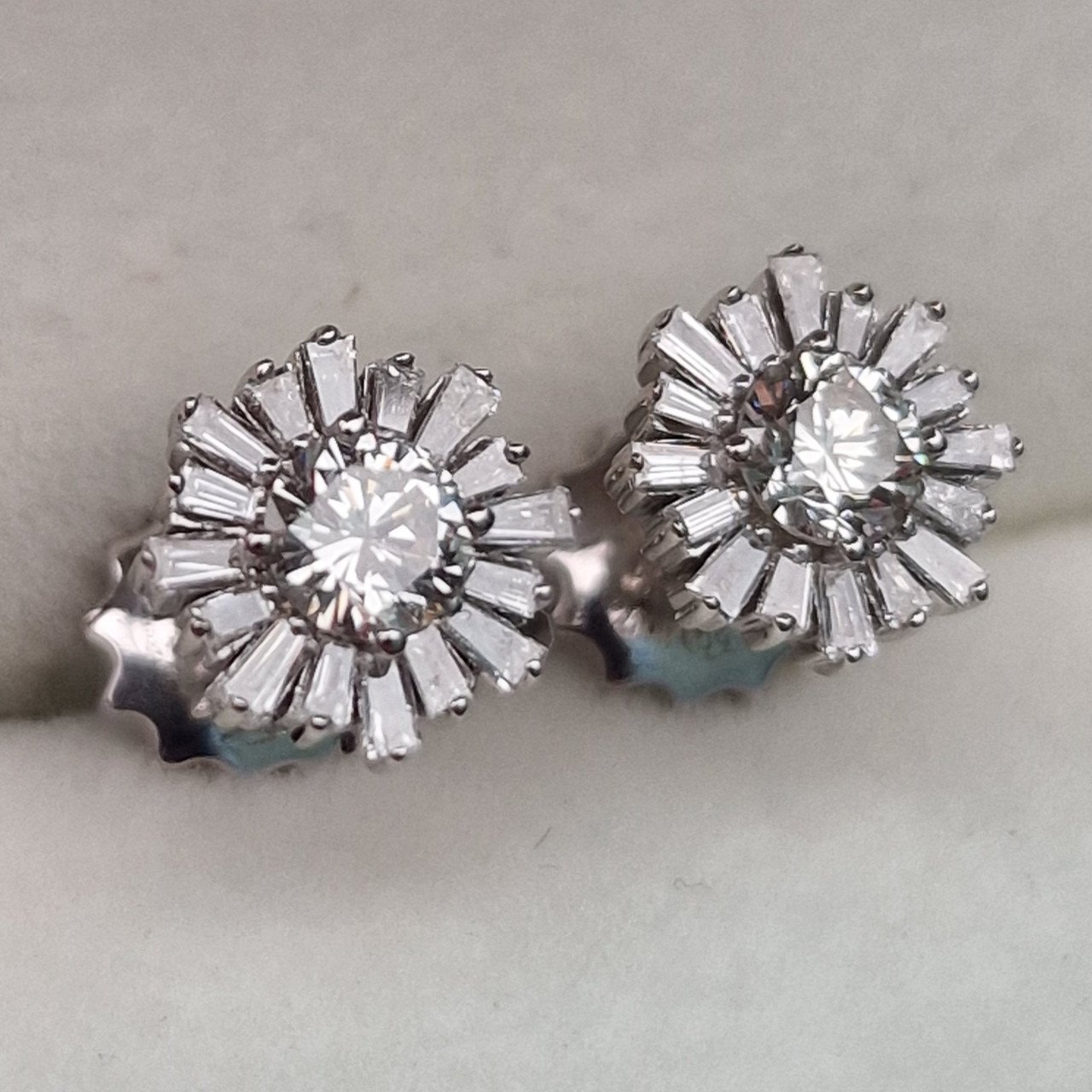 Серьги Deimantas 105021580 3,36гр 0,91ct. купить,NaN