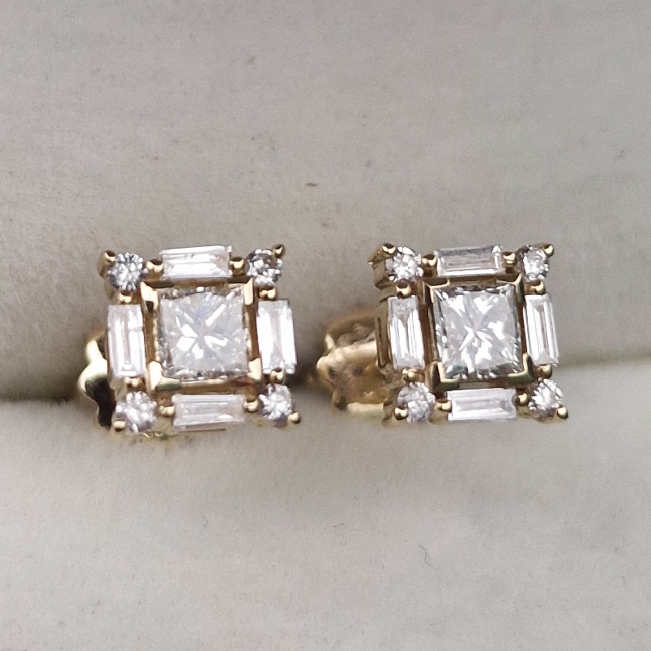 Серьги Deimantas 105021612 2,02гр 0,70ct. купить,NaN