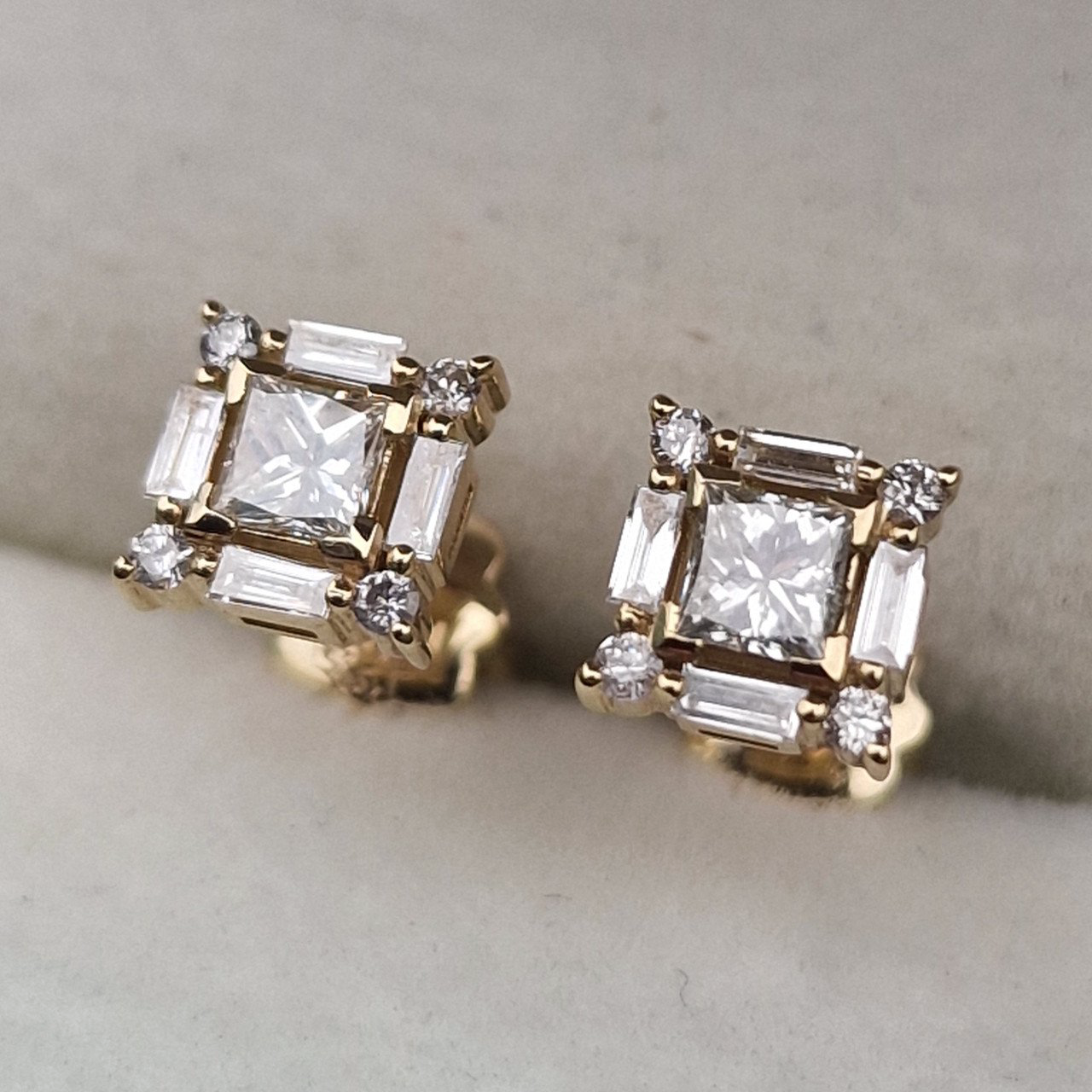 Серьги Deimantas 105021612 2,02гр 0,70ct. купить,NaN