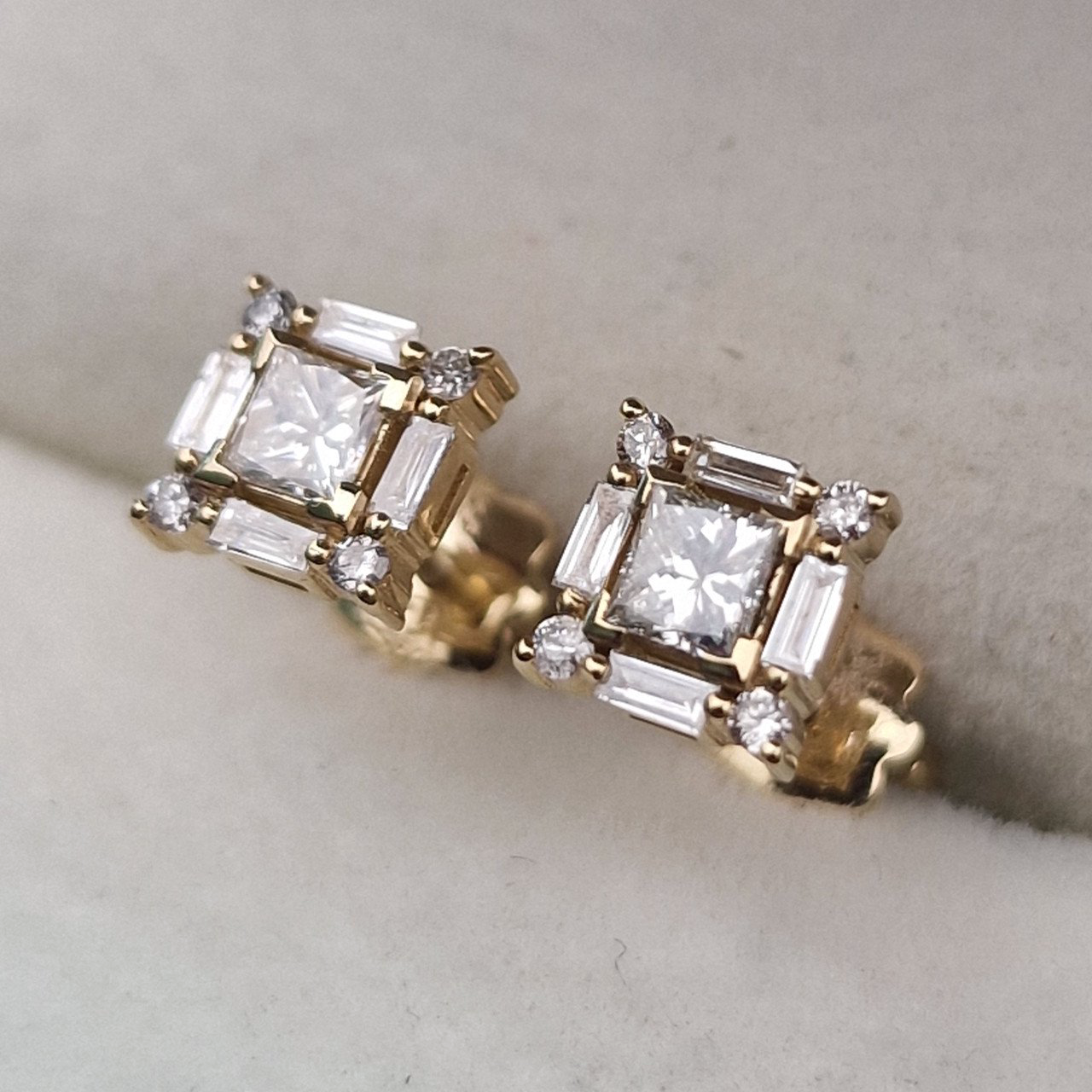 Серьги Deimantas 105021612 2,02гр 0,70ct. купить,NaN