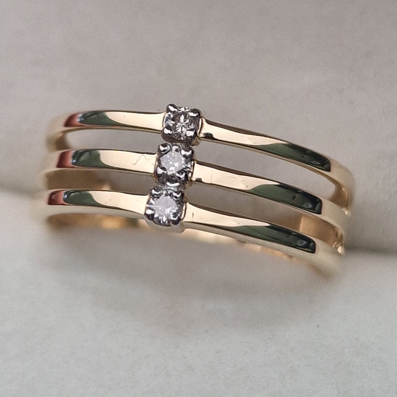Кольцо Deimantas 104622647 18р 3,26гр 0,096ct. купить,NaN