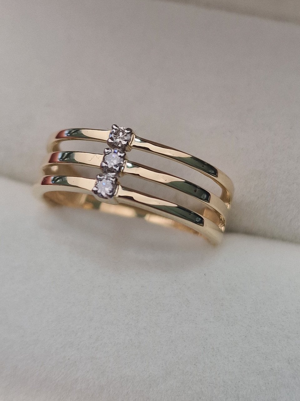 Кольцо Deimantas 104622647 18р 3,26гр 0,096ct. купить,NaN