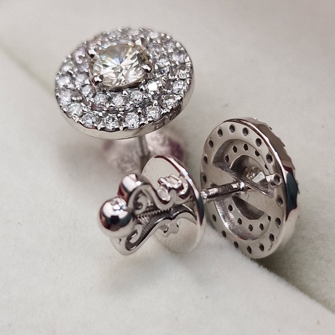 Серьги Deimantas 105021638 3,52гр 1,3ct. купить,NaN