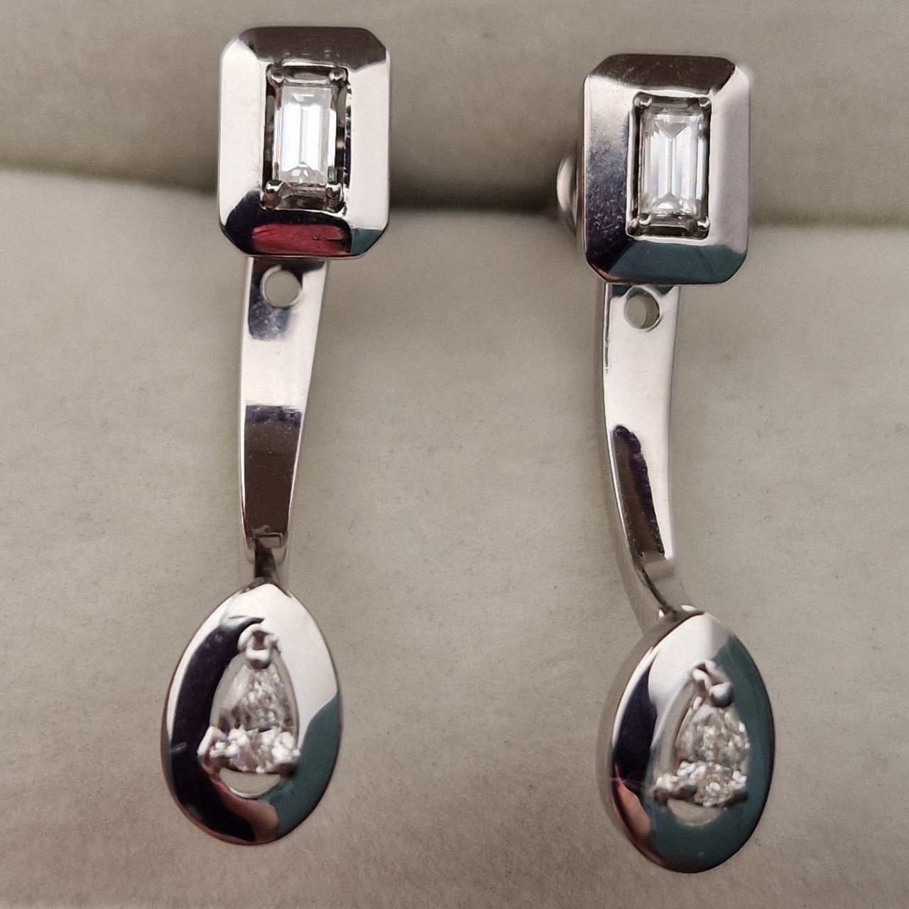 Серьги Deimantas 105021661 4,41гр 0,31ct. купить,NaN