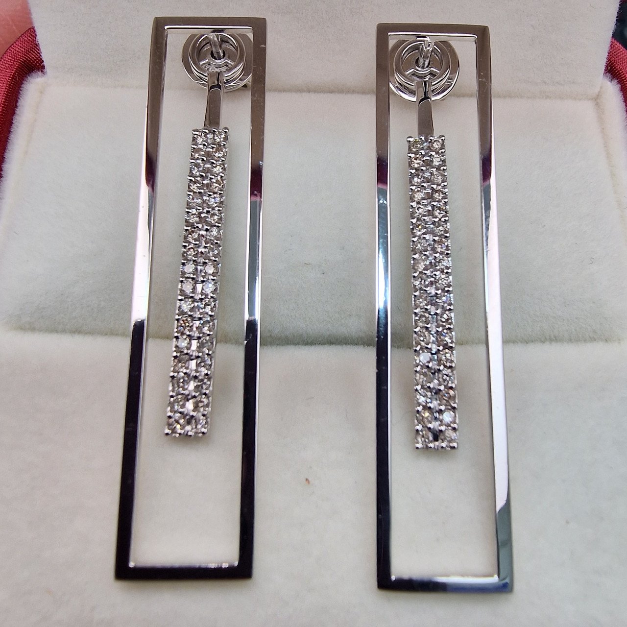 Серьги Deimantas 105021658 6,07гр 0,476ct. купить,NaN
