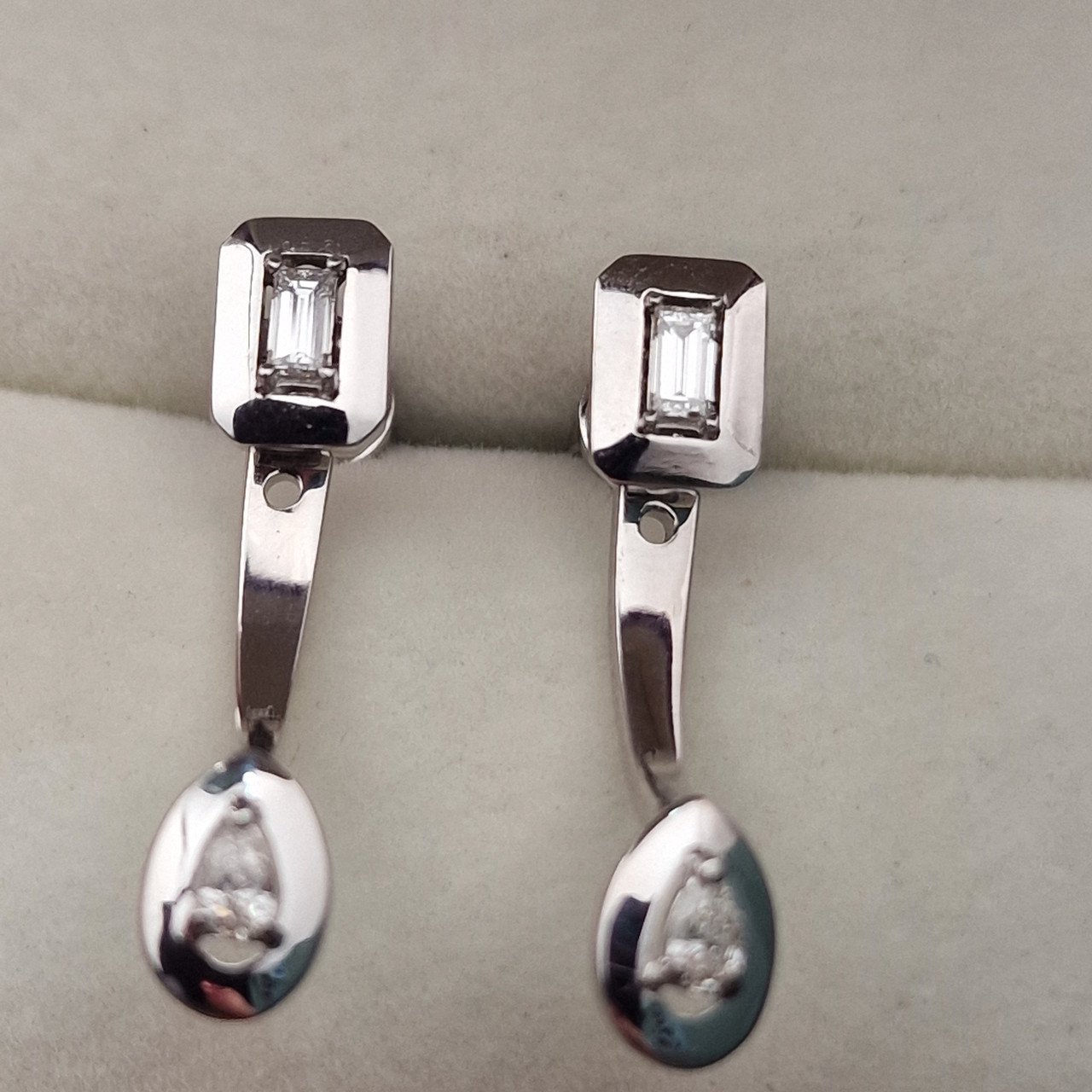 Серьги Deimantas 105021661 4,41гр 0,31ct. купить,NaN
