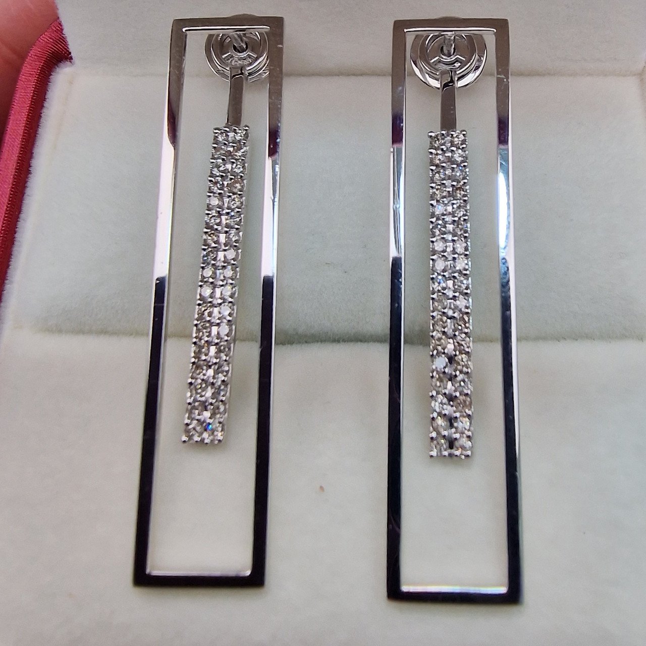 Серьги Deimantas 105021658 6,07гр 0,476ct. купить,NaN