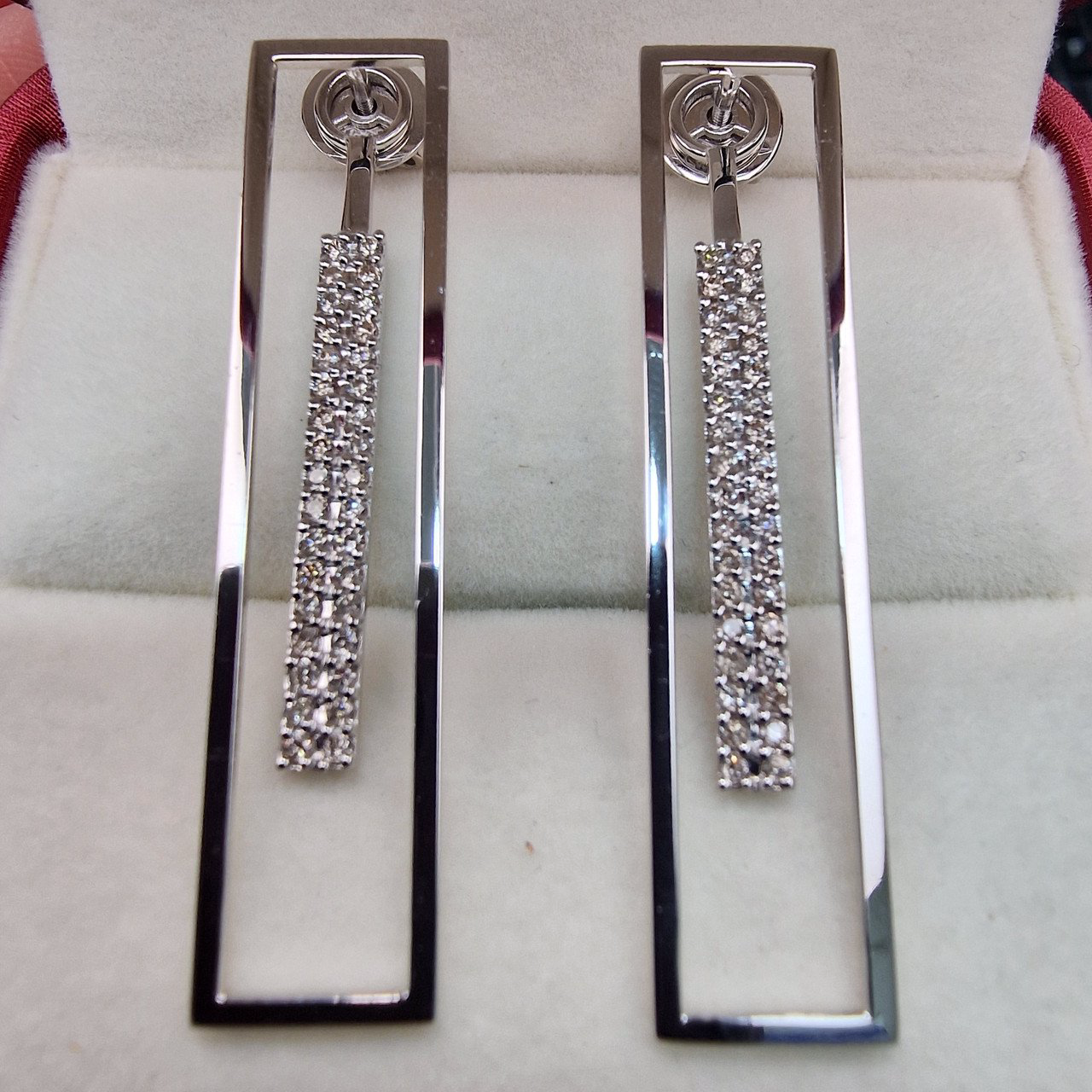 Серьги Deimantas 105021658 6,07гр 0,476ct. купить,NaN