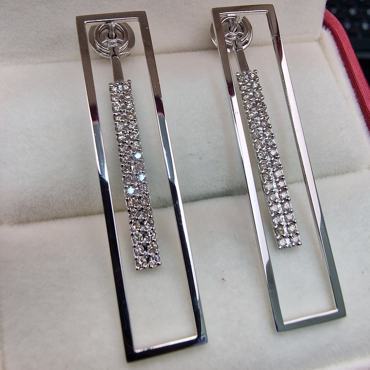 Серьги Deimantas 105021658 6,07гр 0,476ct. купить,NaN