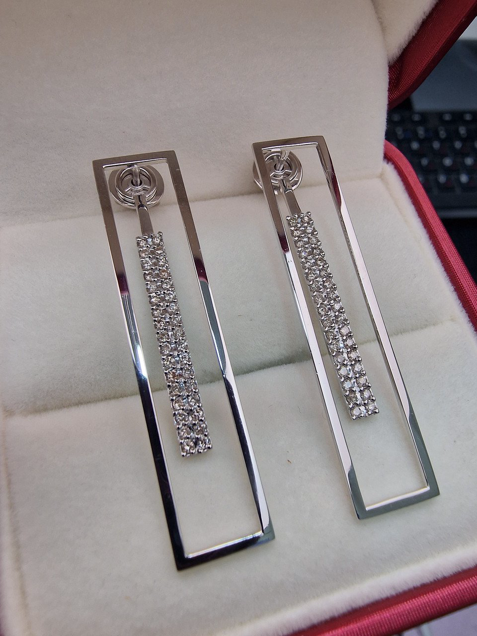 Серьги Deimantas 105021658 6,07гр 0,476ct. купить,NaN