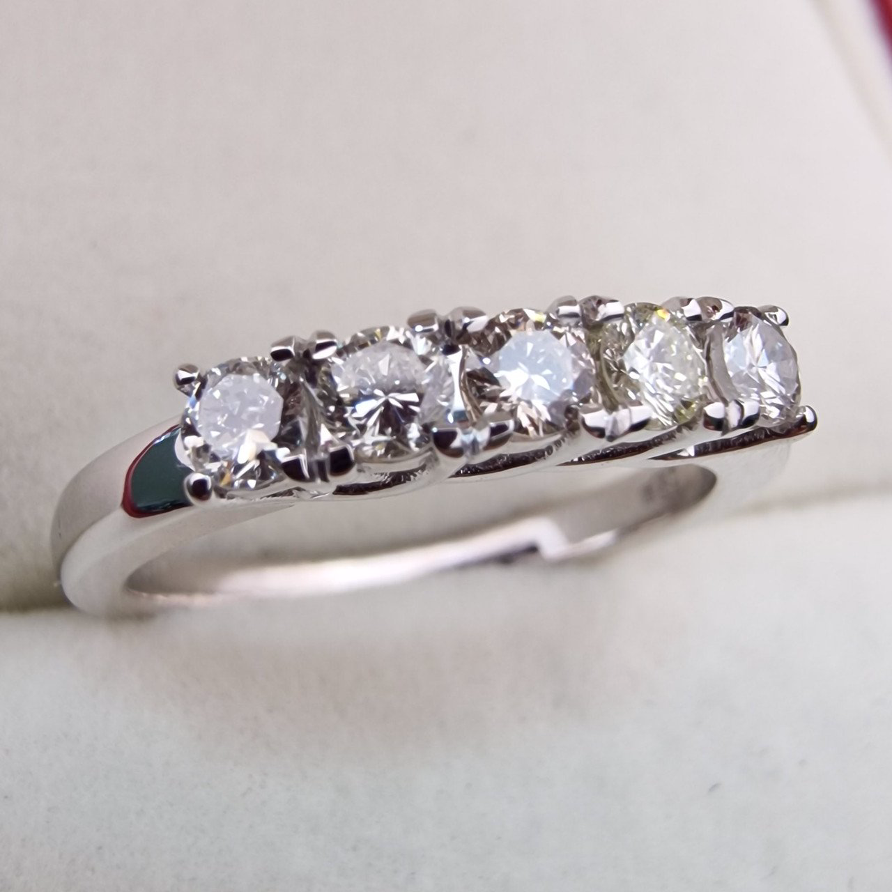 Кольцо Deimantas 103329375 17р 4,12гр 0,465ct. купить,NaN
