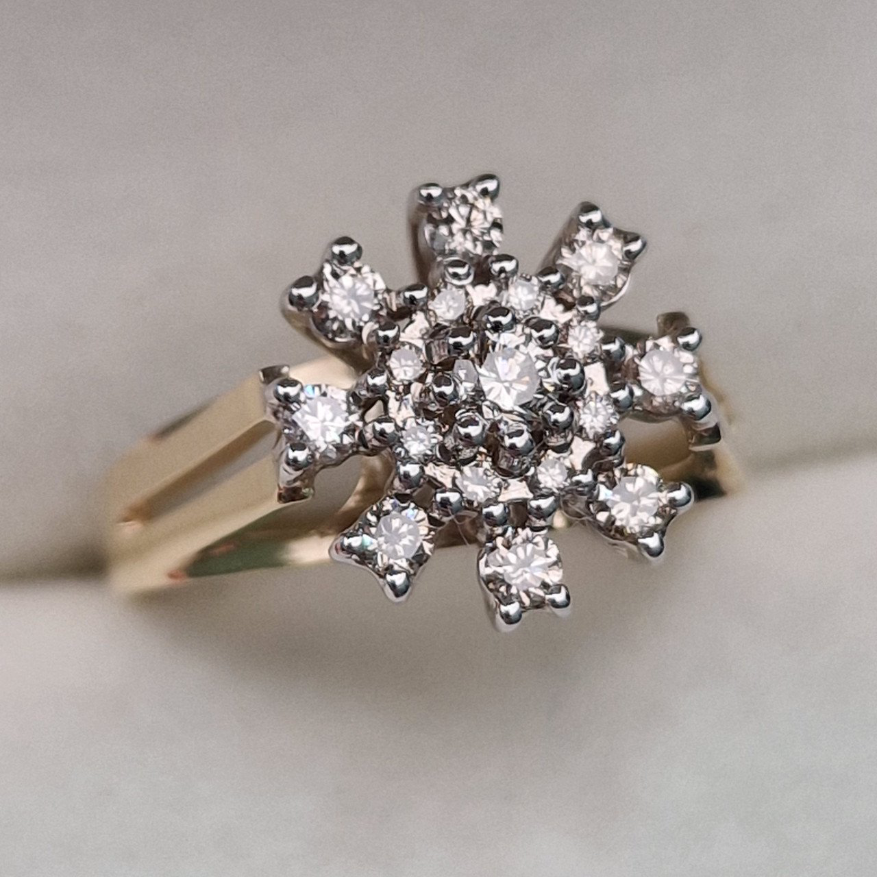 Кольцо Deimantas 104722878 17,5р 4,12гр 0,461ct. купить,NaN