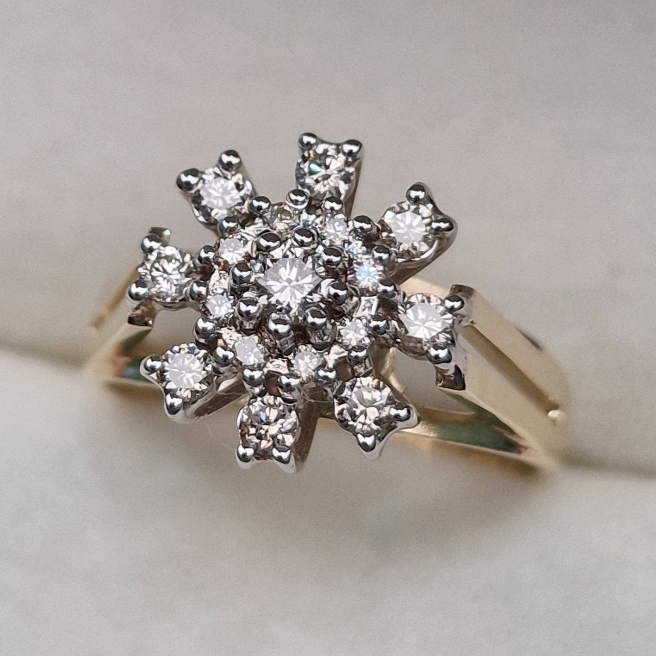 Кольцо Deimantas 104722878 17,5р 4,12гр 0,461ct. купить,NaN