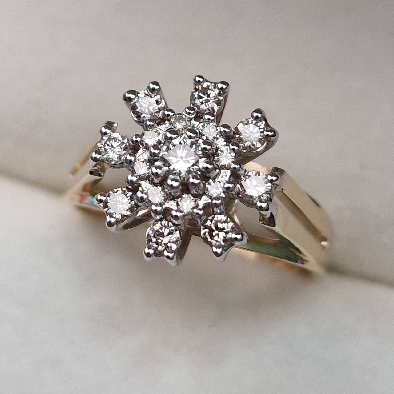 Кольцо Deimantas 104722878 17,5р 4,12гр 0,461ct. купить,NaN