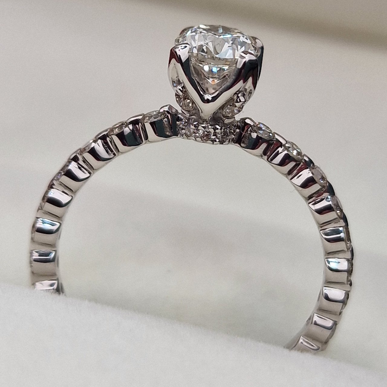 Кольцо Deimantas 103329495 17р 2,46гр 0,92ct. купить,NaN
