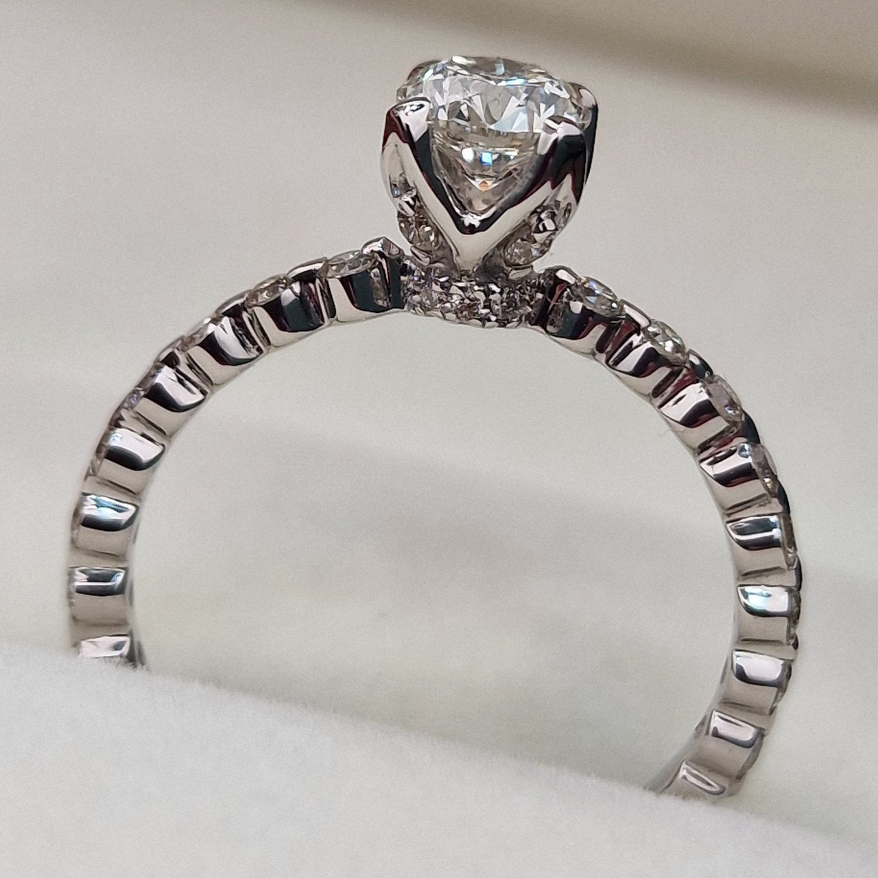Кольцо Deimantas 103329495 17р 2,46гр 0,92ct. купить,NaN