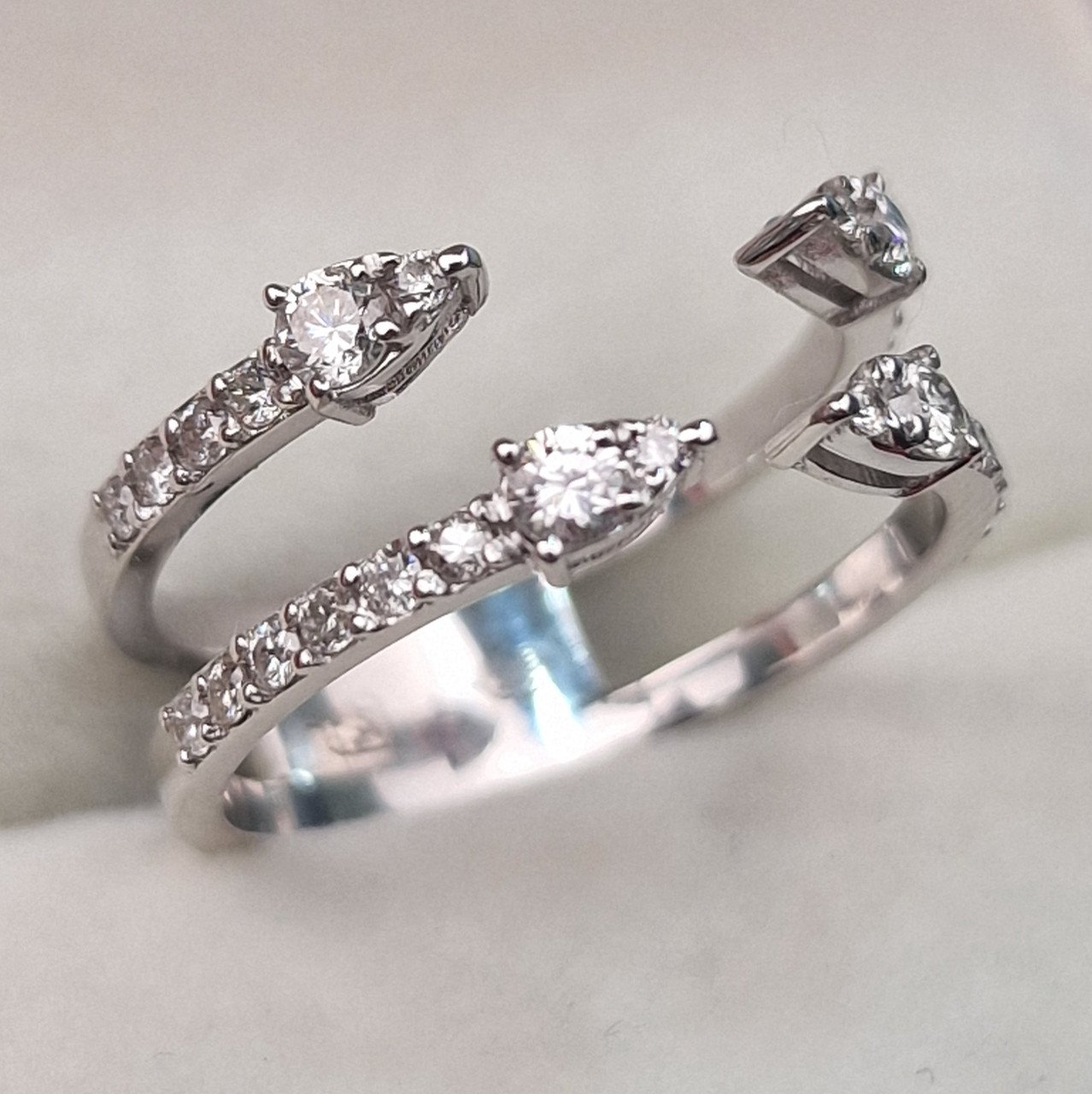 Кольцо Deimantas 105021732 17р 3,2гр 0,52ct. купить,NaN