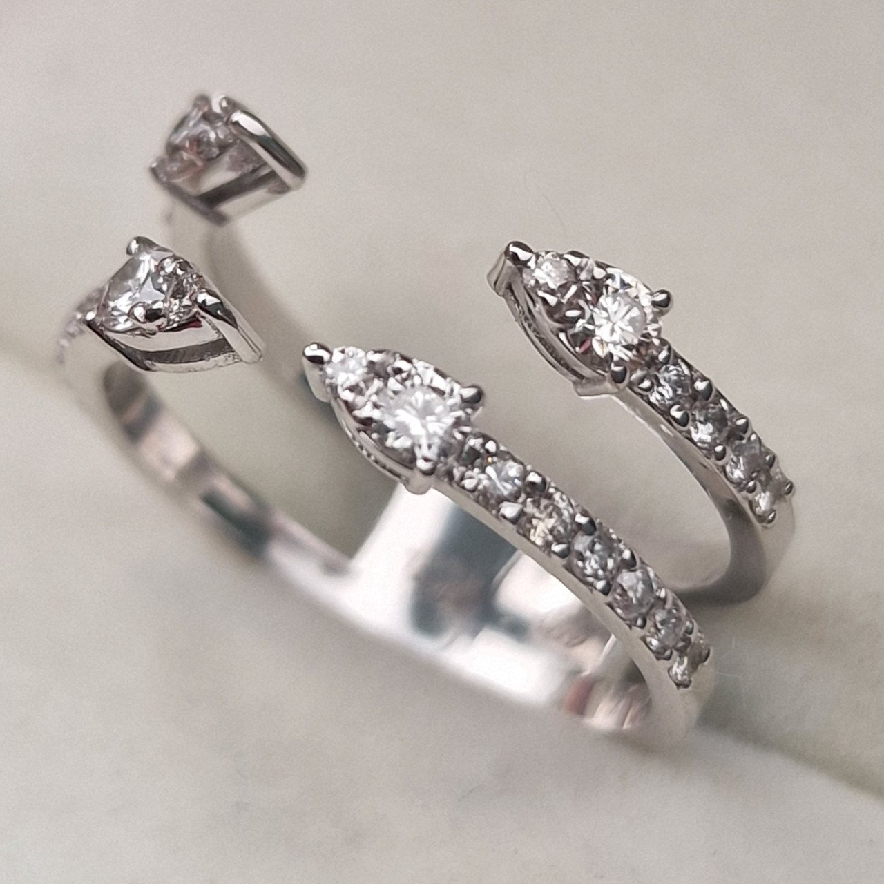 Кольцо Deimantas 105021732 17р 3,2гр 0,52ct. купить,NaN