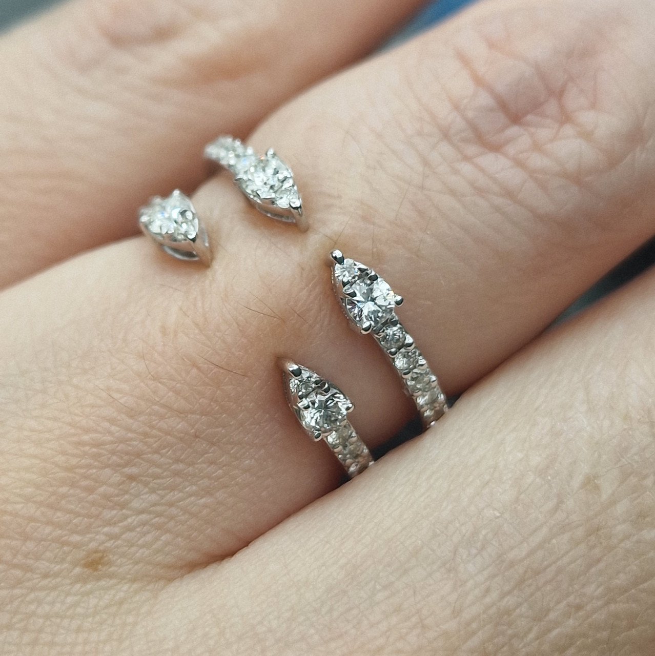 Кольцо Deimantas 105021732 17р 3,2гр 0,52ct. купить,NaN