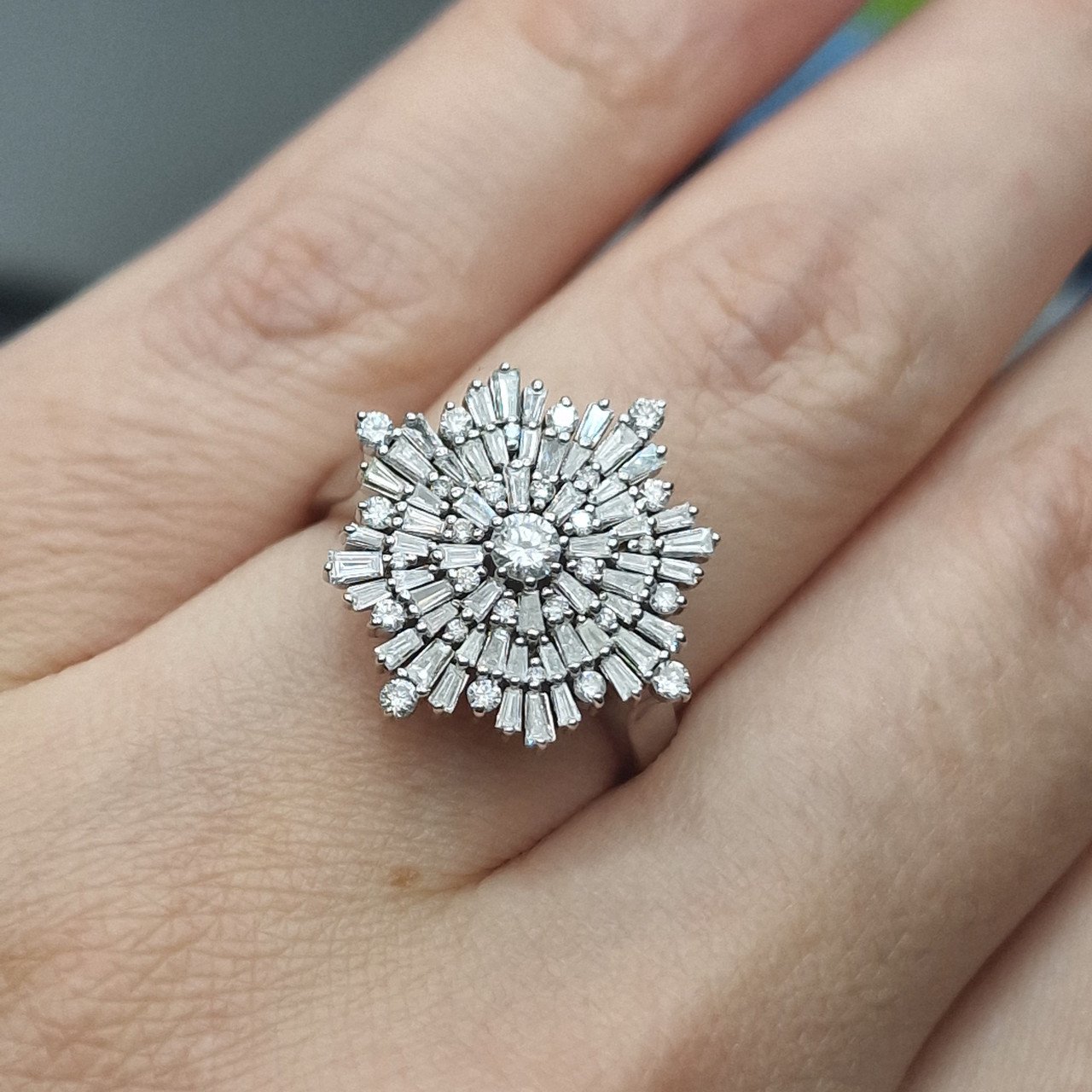 Кольцо Deimantas 105021739 17р 5,4гр 0,97ct. купить,NaN