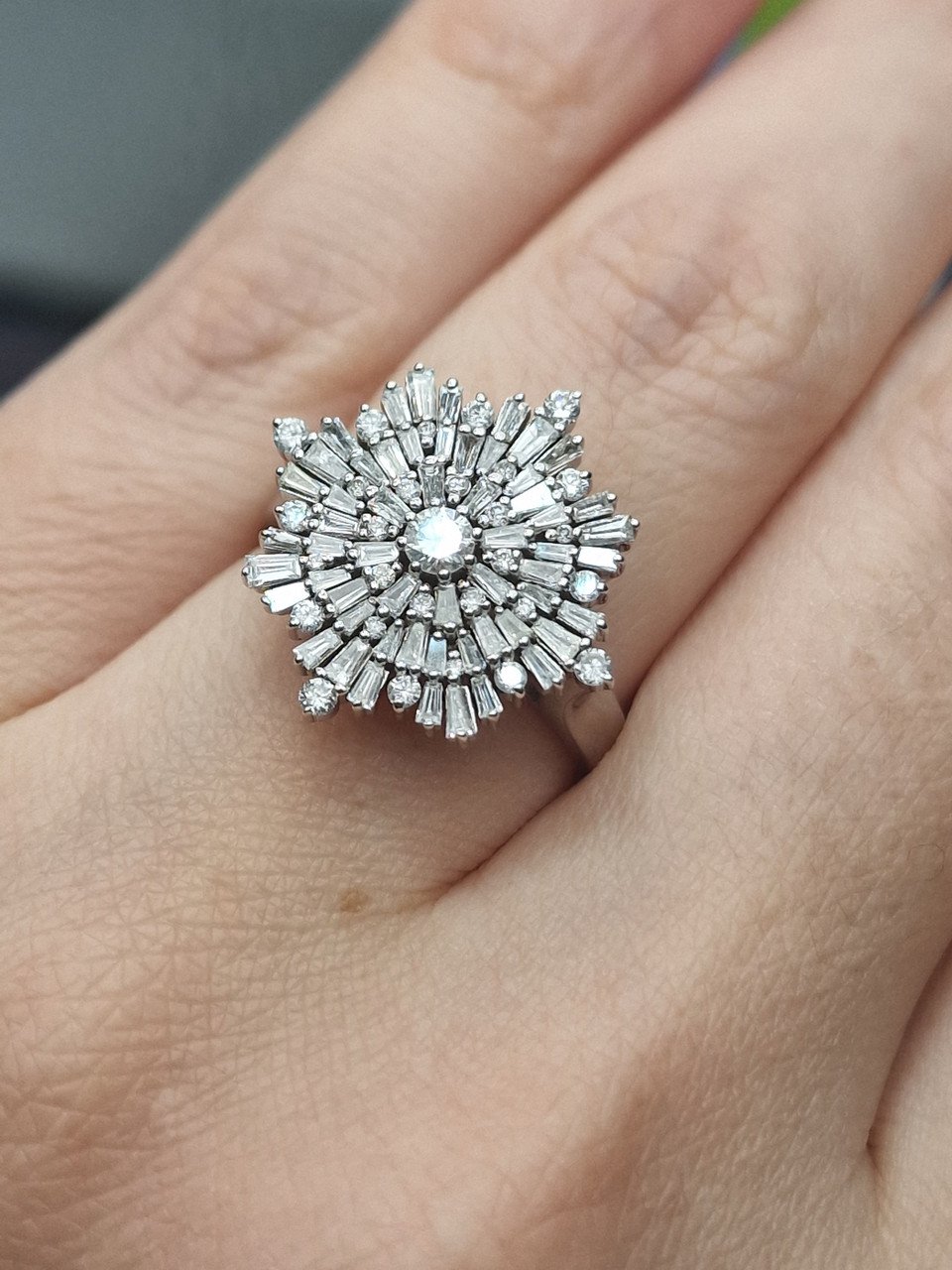 Кольцо Deimantas 105021739 17р 5,4гр 0,97ct. купить,NaN