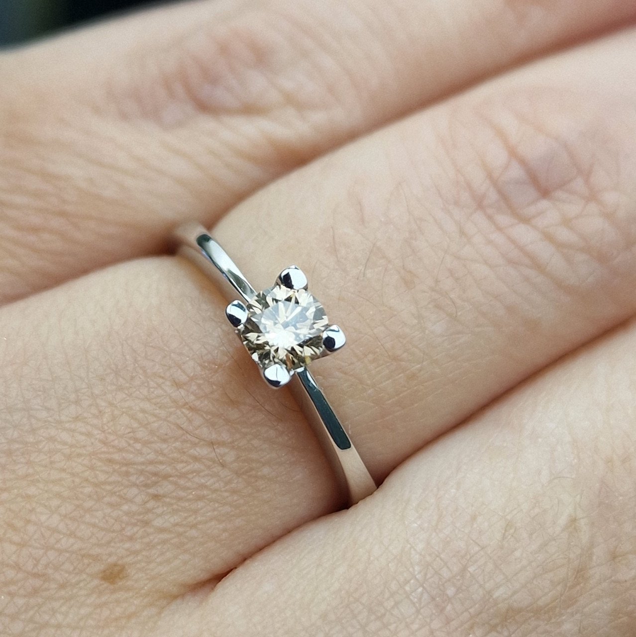 Кольц Deimantas 103329573 16,5р 2,18гр 0,34ct. купить,NaN