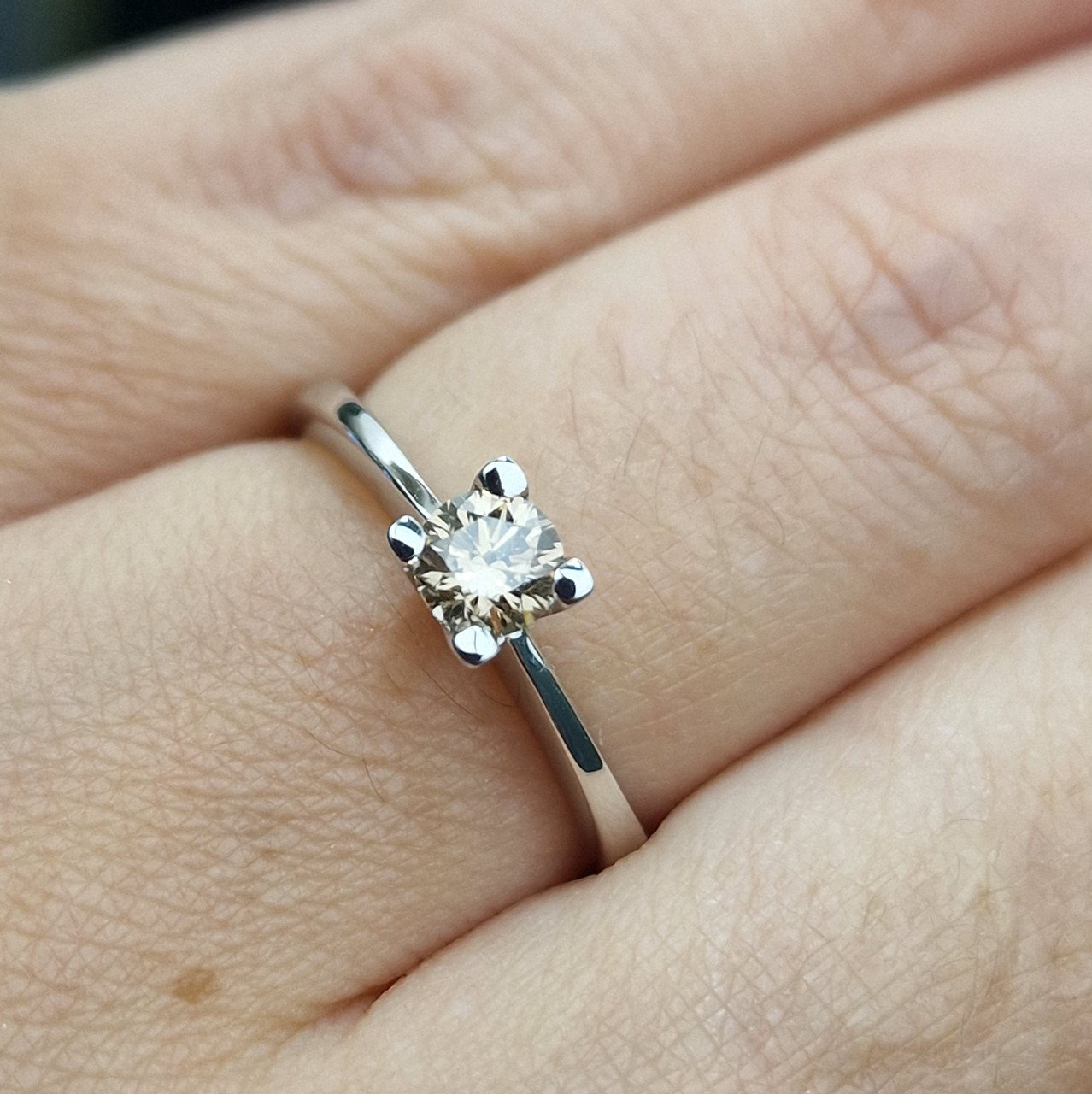 Кольц Deimantas 103329573 16,5р 2,18гр 0,34ct. купить,NaN