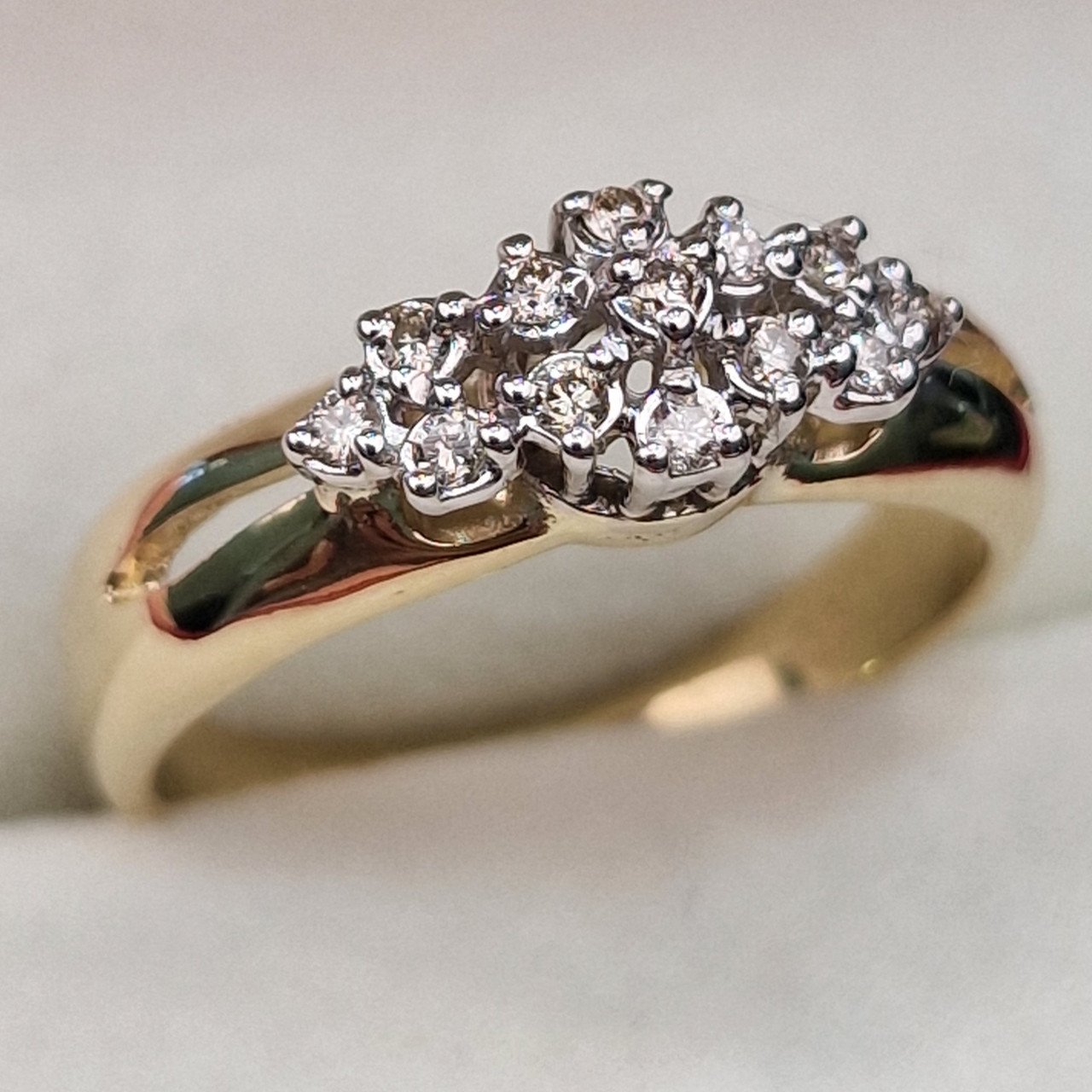 Кольцо Deimantas 104731709 17,5р 3,72гр 0,17ct. купить,NaN