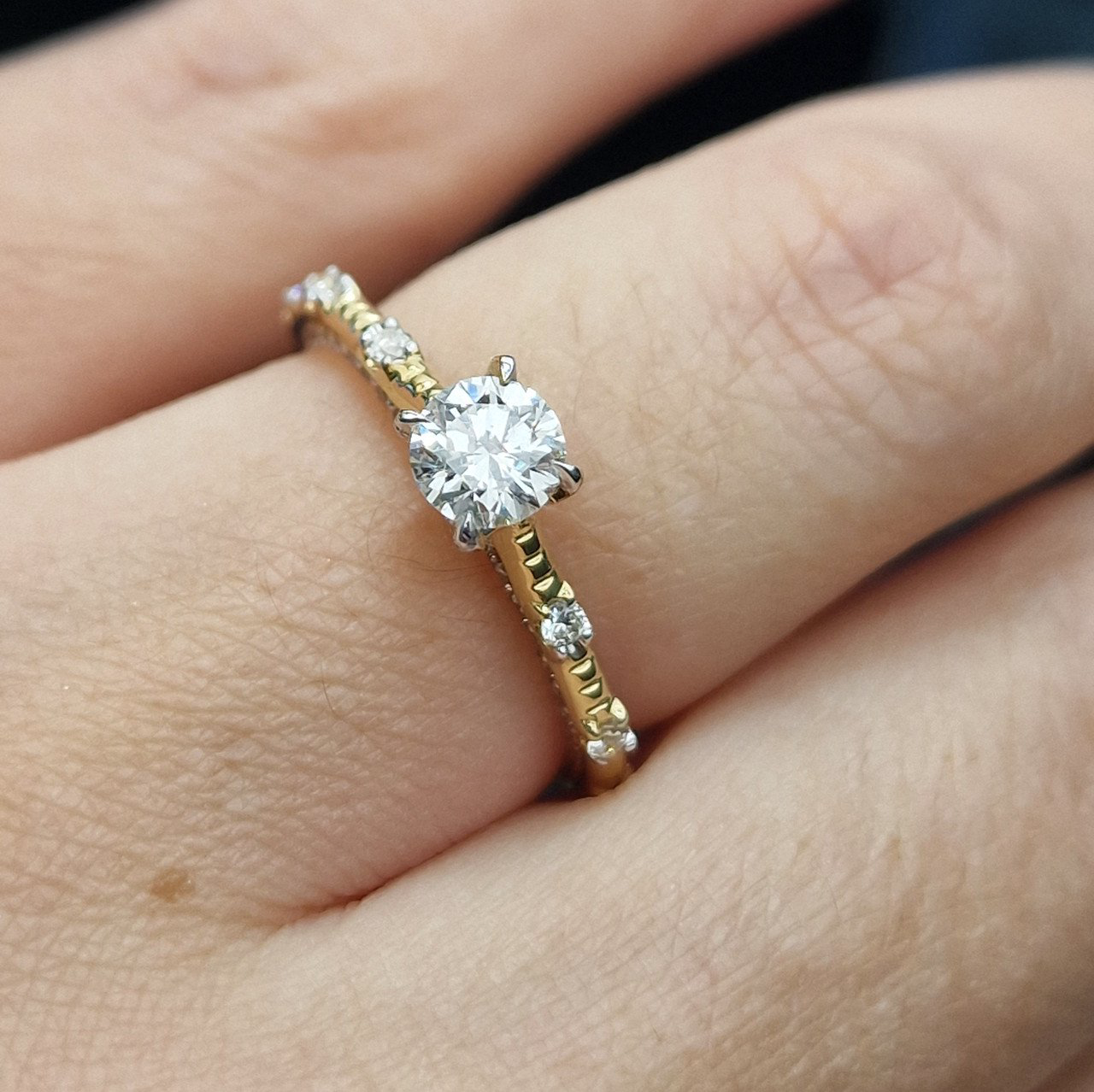 Кольцо Deimantas 103329510 17р 2,971гр 1,00ct. купить,NaN