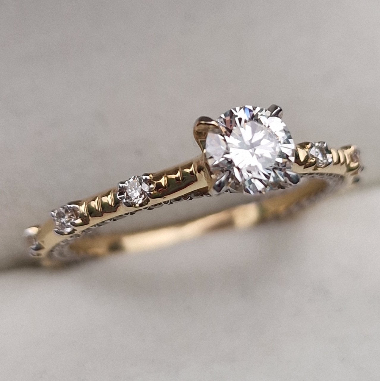 Кольцо Deimantas 103329510 17р 2,971гр 1,00ct. купить,NaN