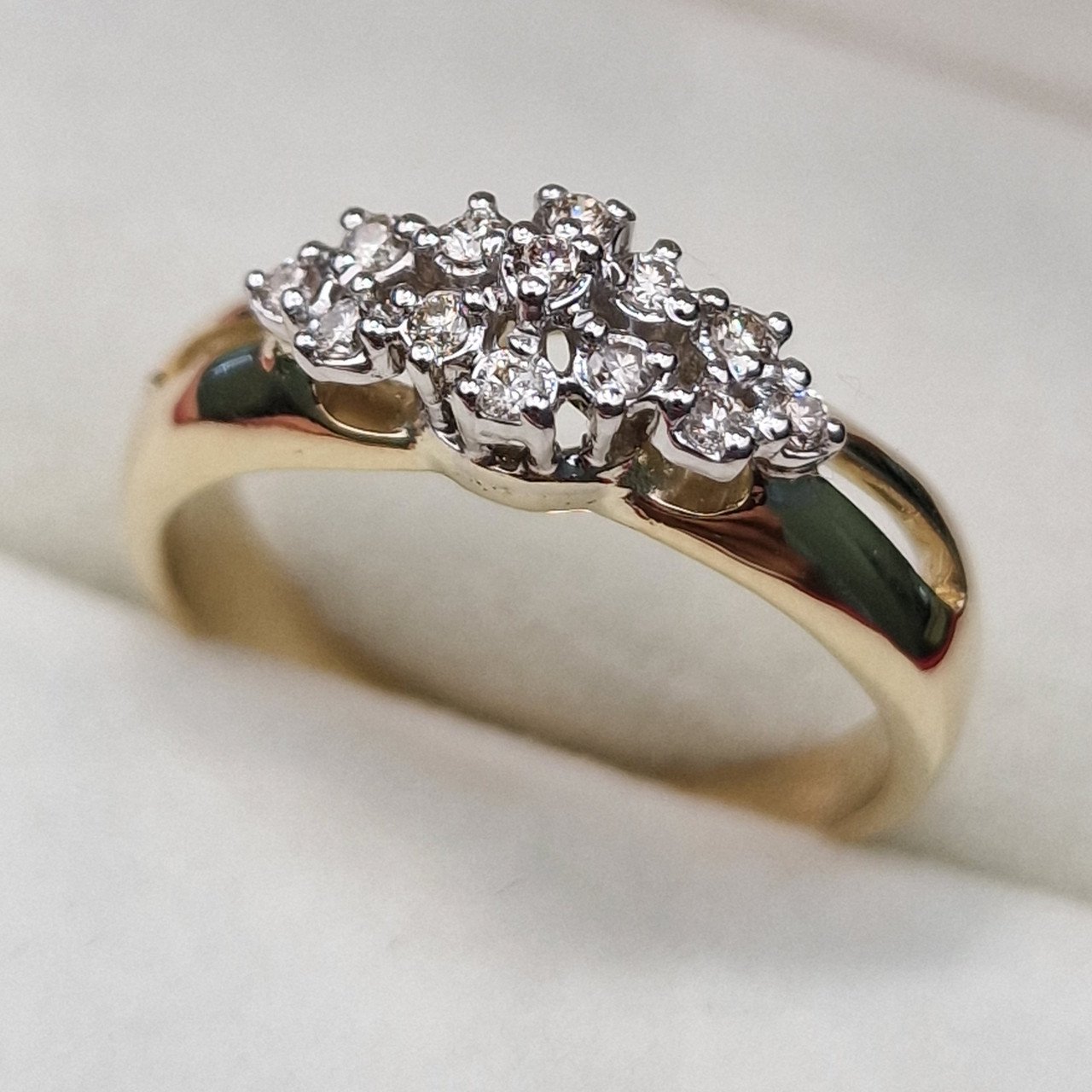 Кольцо Deimantas 104731709 17,5р 3,72гр 0,17ct. купить,NaN