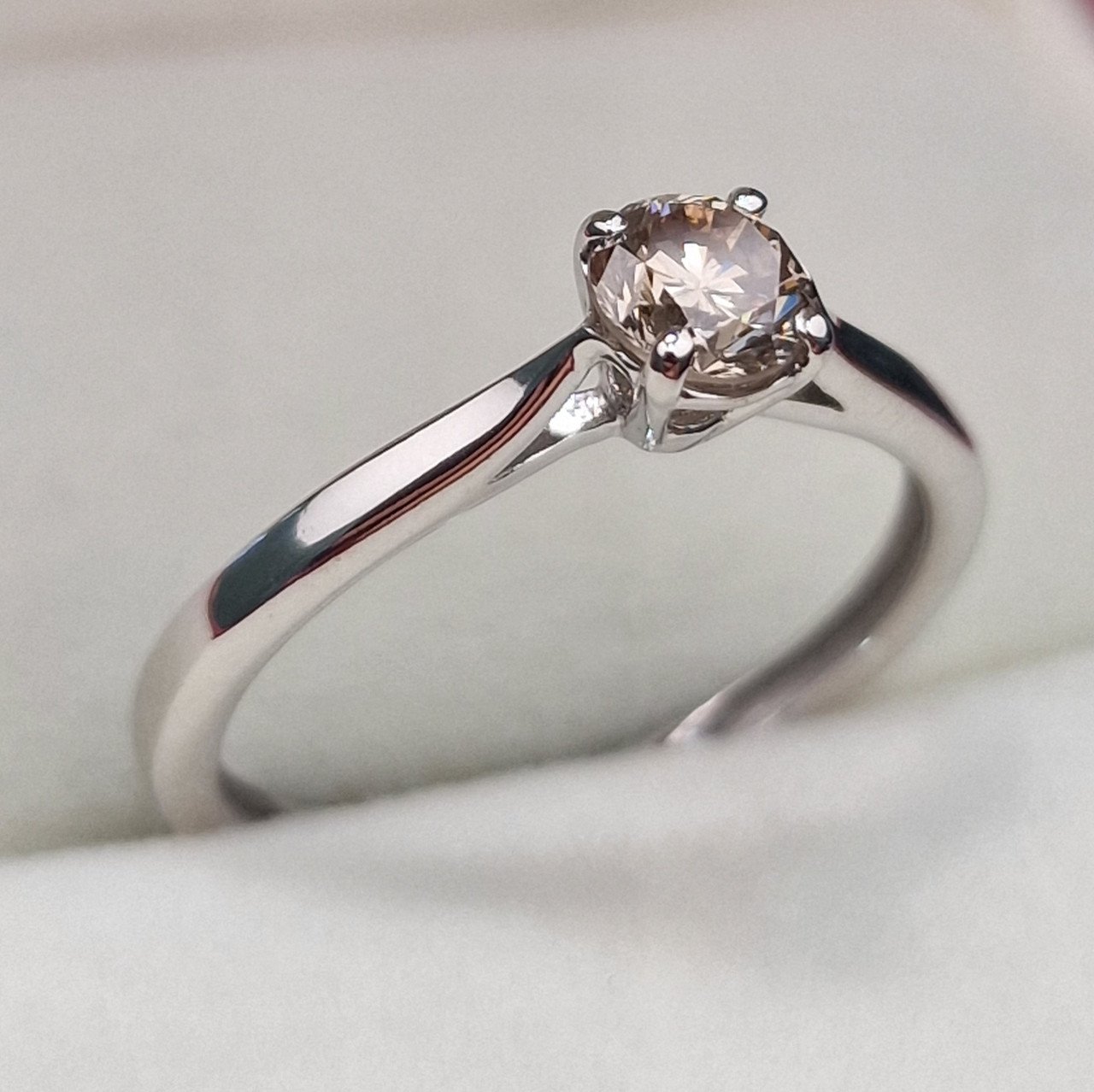 Кольцо Deimantas 103329588 17р 1,71гр 0,45ct. купить,NaN