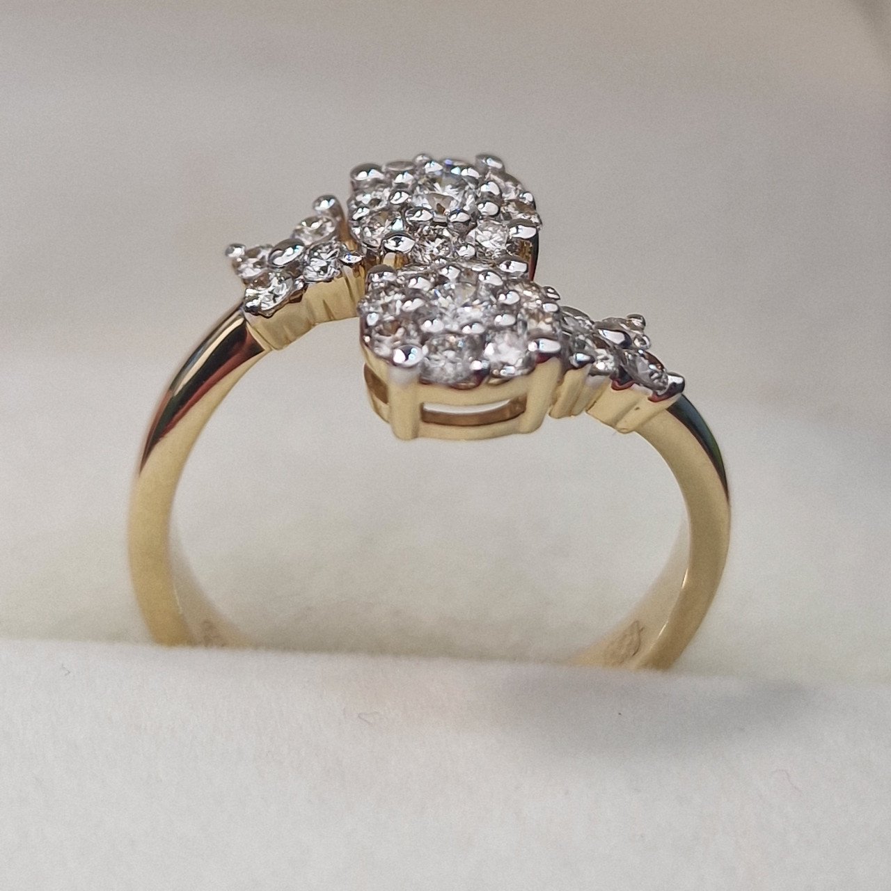 Кольцо Deimantas 105021749 17р 4,14гр 0,61ct. купить,NaN