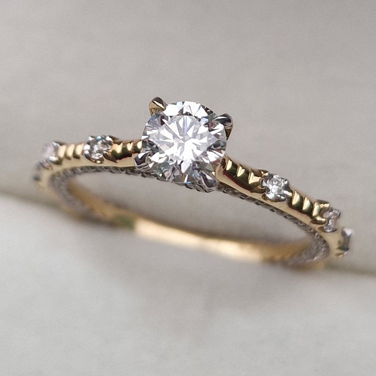 Кольцо Deimantas 103329510 17р 2,971гр 1,00ct. купить,NaN