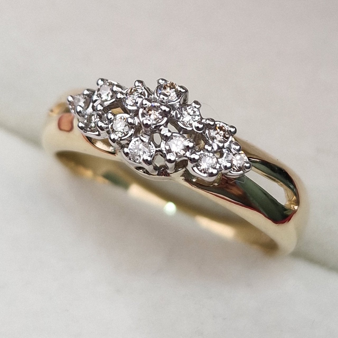 Кольцо Deimantas 104731709 17,5р 3,72гр 0,17ct. купить,NaN