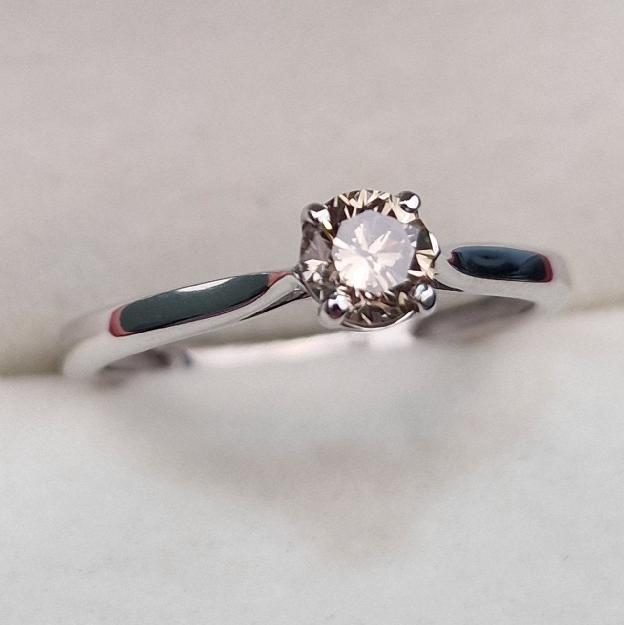 Кольцо Deimantas 103329588 17р 1,71гр 0,45ct. купить,NaN