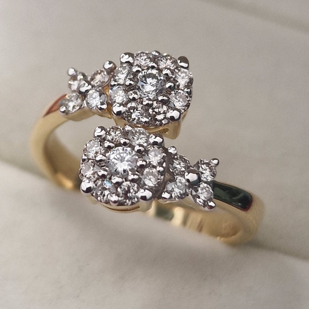 Кольцо Deimantas 105021753 17р 4,08гр 0,62ct. купить,NaN