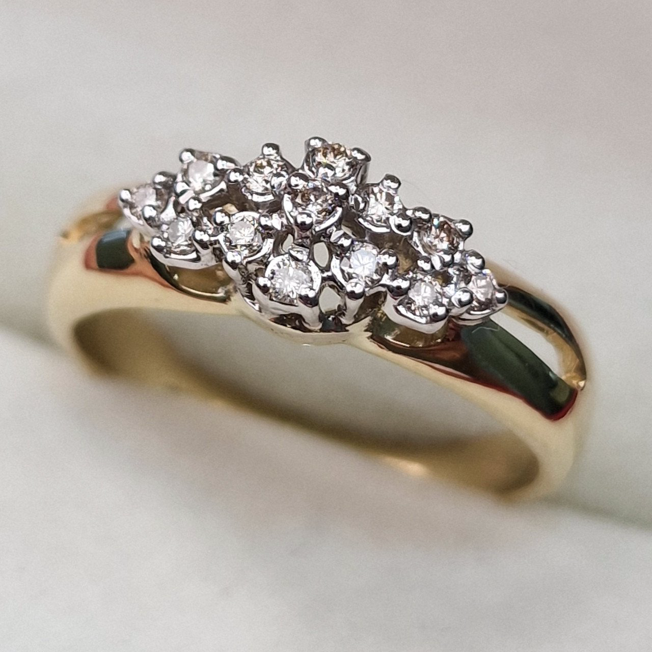 Кольцо Deimantas 104731709 17,5р 3,72гр 0,17ct. купить,NaN