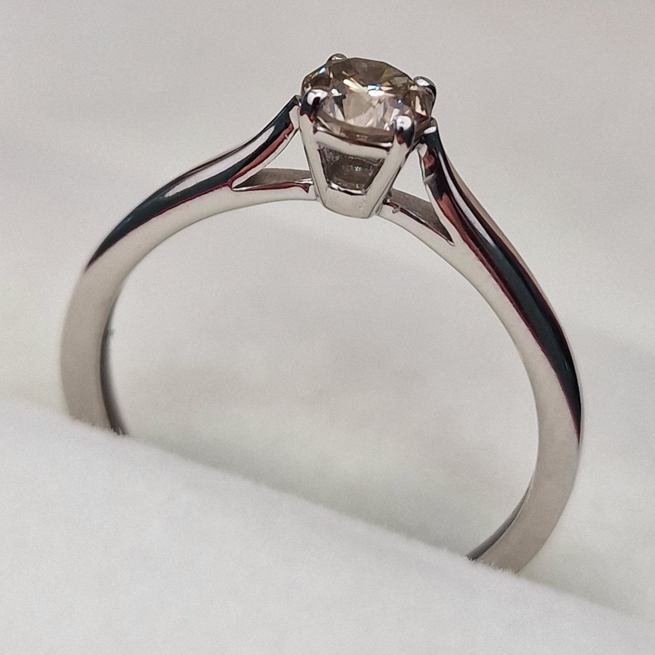 Кольцо Deimantas 103329588 17р 1,71гр 0,45ct. купить,NaN