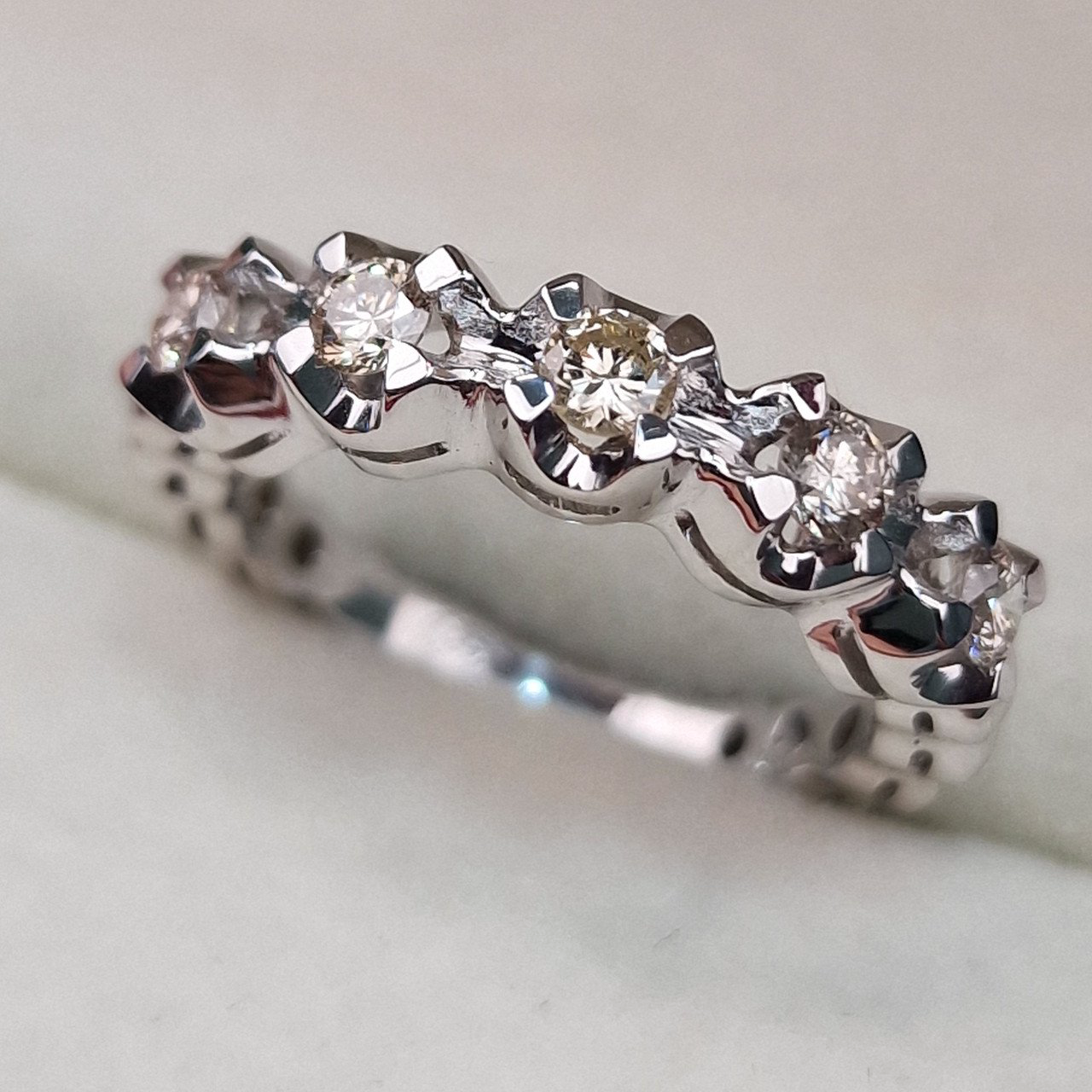 Кольцо Deimantas 104732227 15,5р 3,59гр 0,26ct. купить,NaN