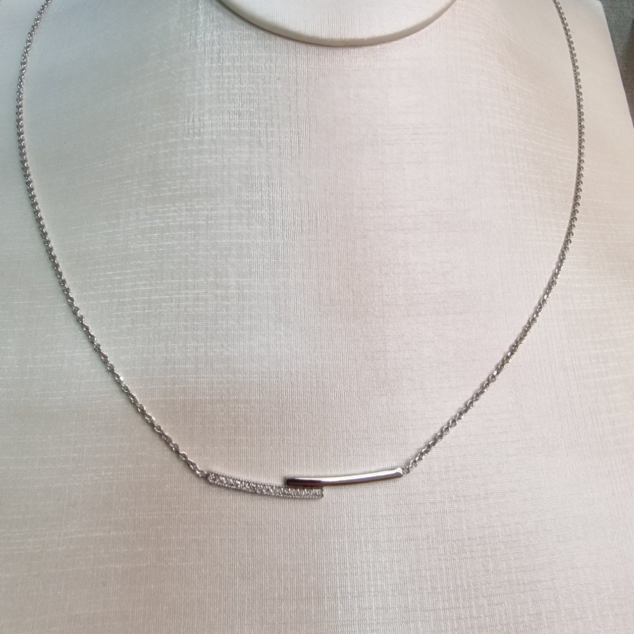 Колье Deimantas 103383263 45см 3,03гр 0,06ct. купить,NaN