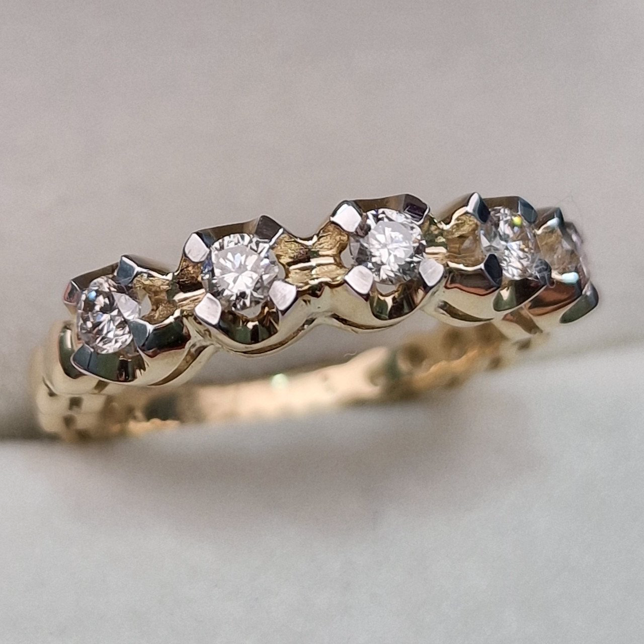 Кольцо Deimantas 104732231 16р 3,84гр 0,26ct. купить,NaN