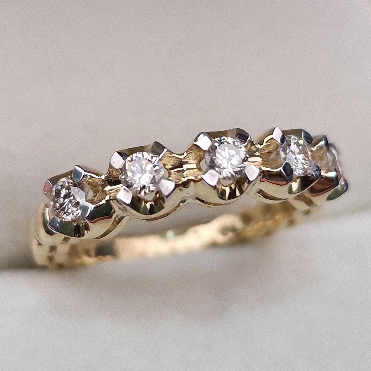 Кольцо Deimantas 104732231 16р 3,84гр 0,26ct. купить,NaN