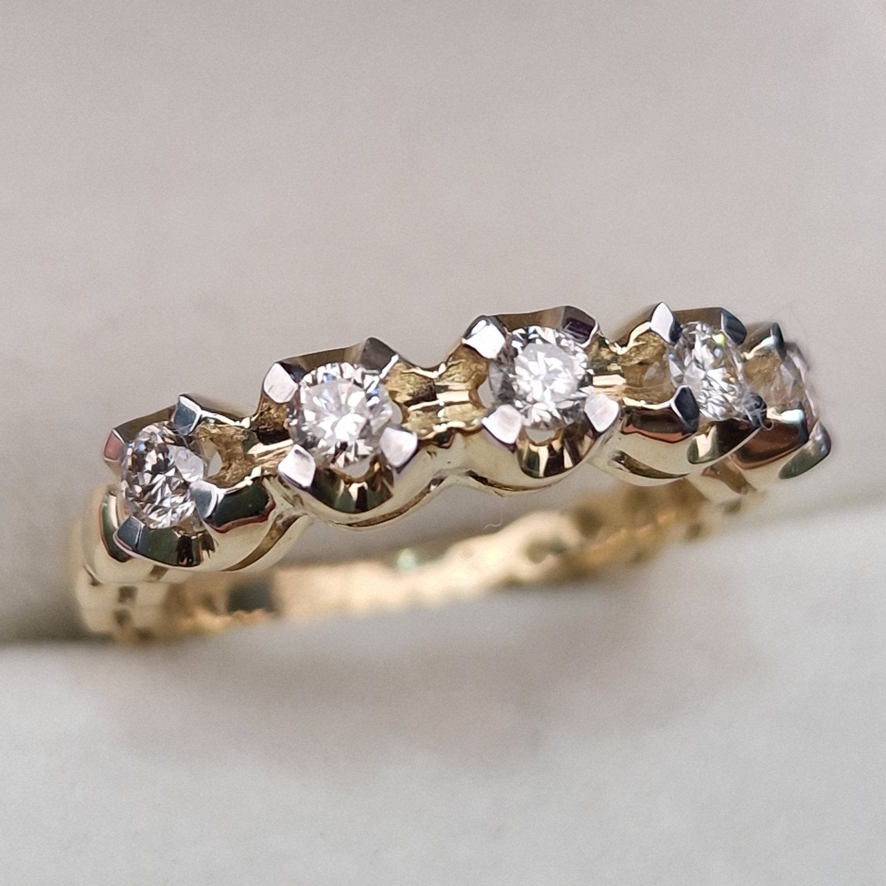 Кольцо Deimantas 104732231 16р 3,84гр 0,26ct. купить,NaN
